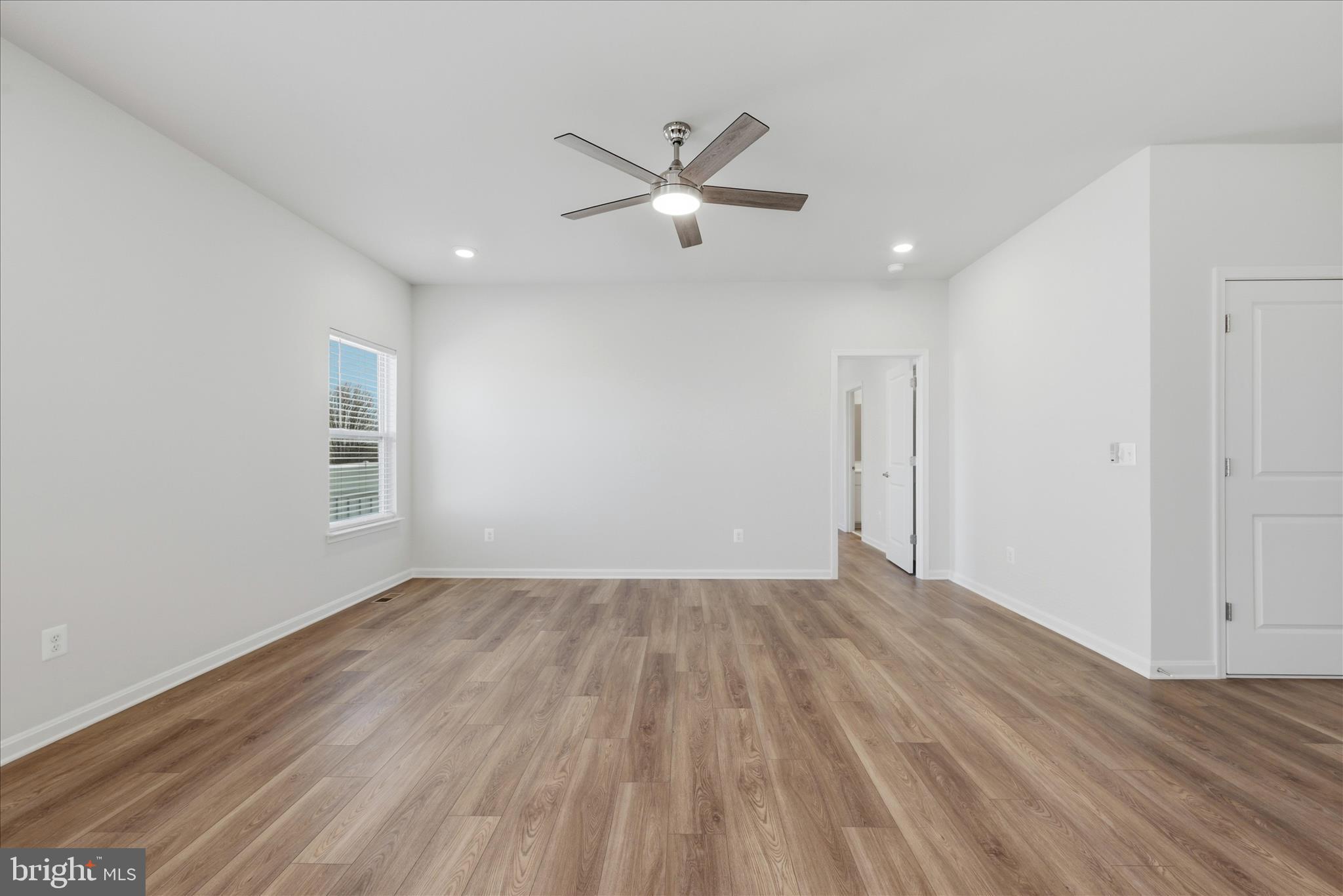 148 HUNTWELL WEST BOULEVARD