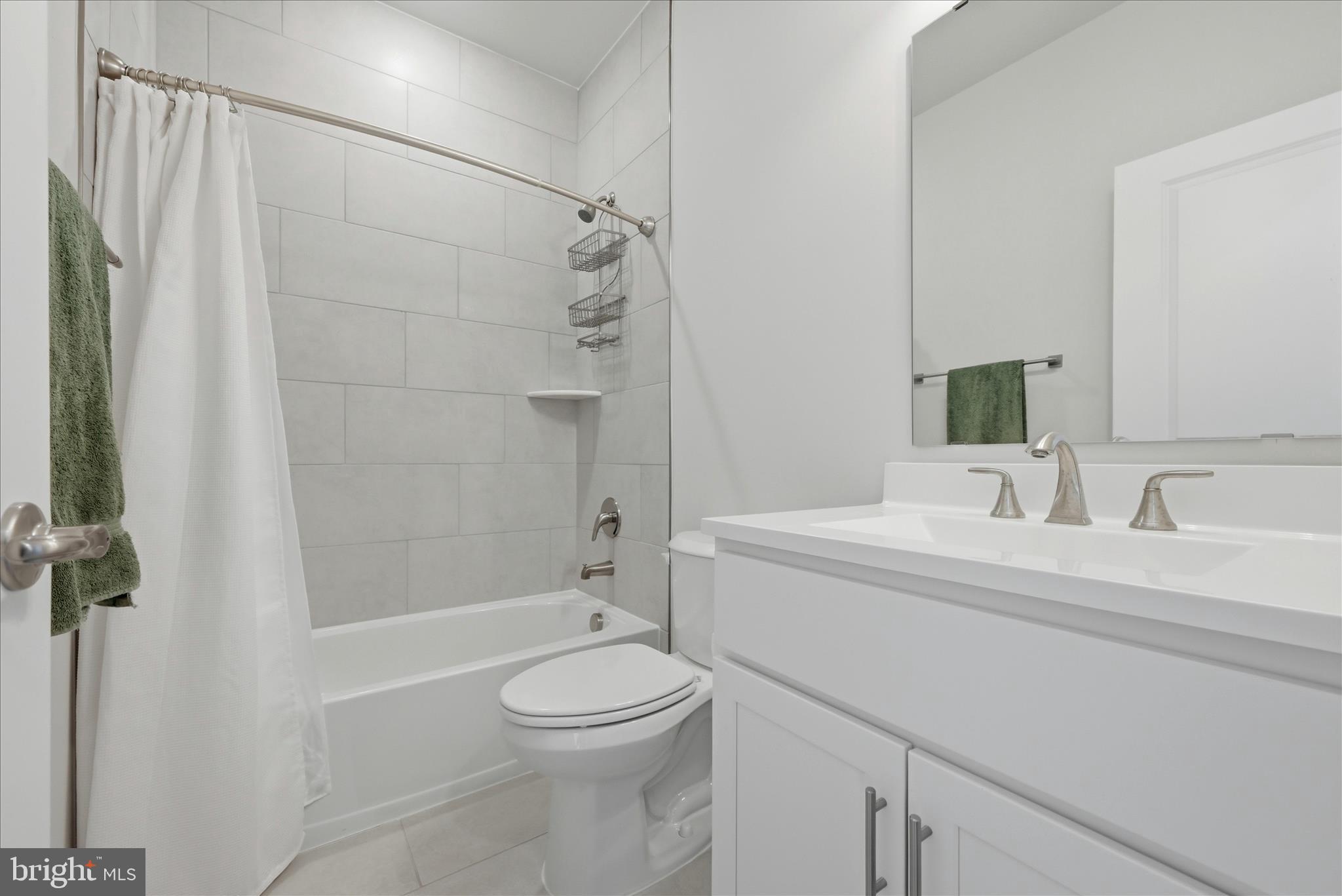 148 HUNTWELL WEST BOULEVARD