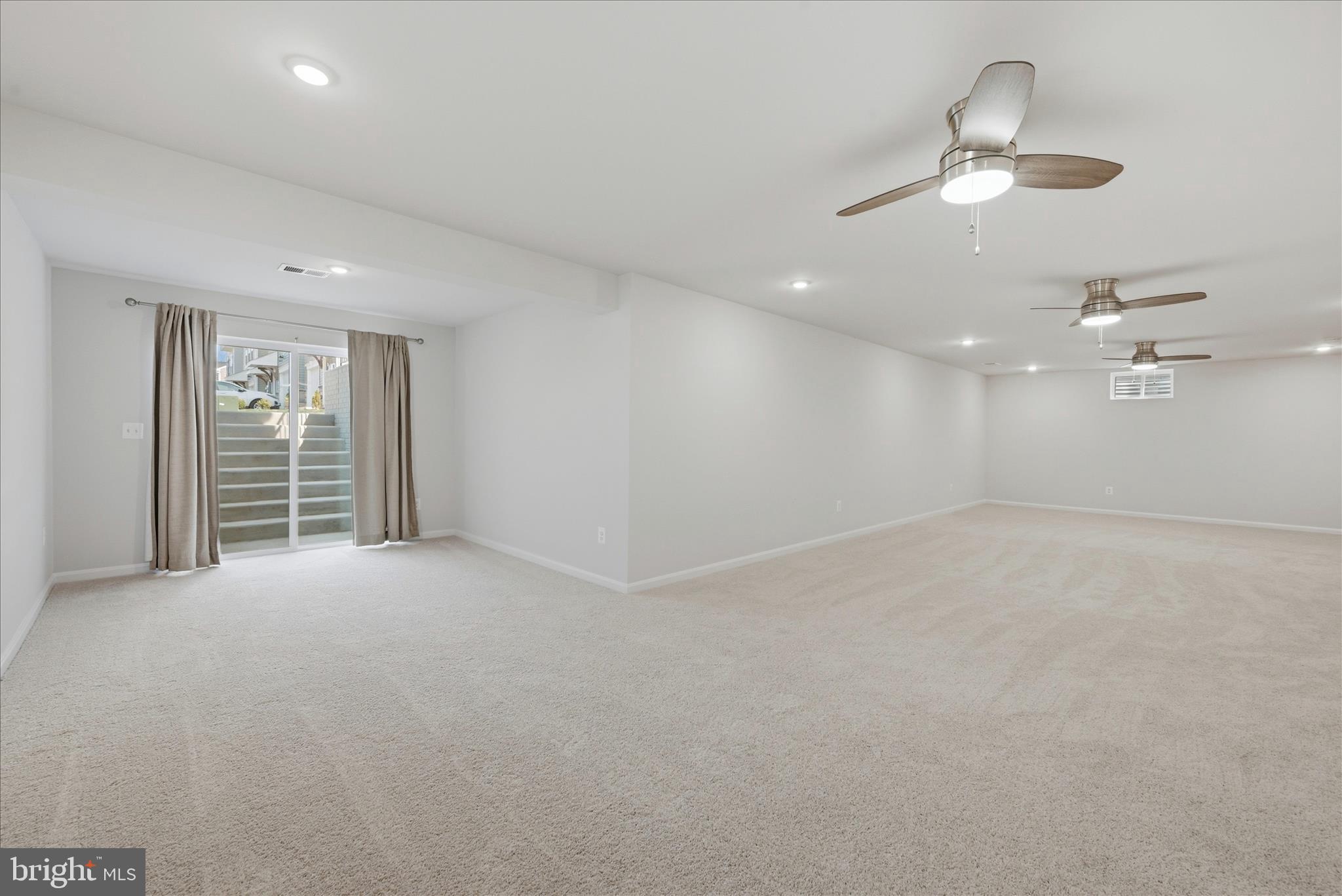 148 HUNTWELL WEST BOULEVARD