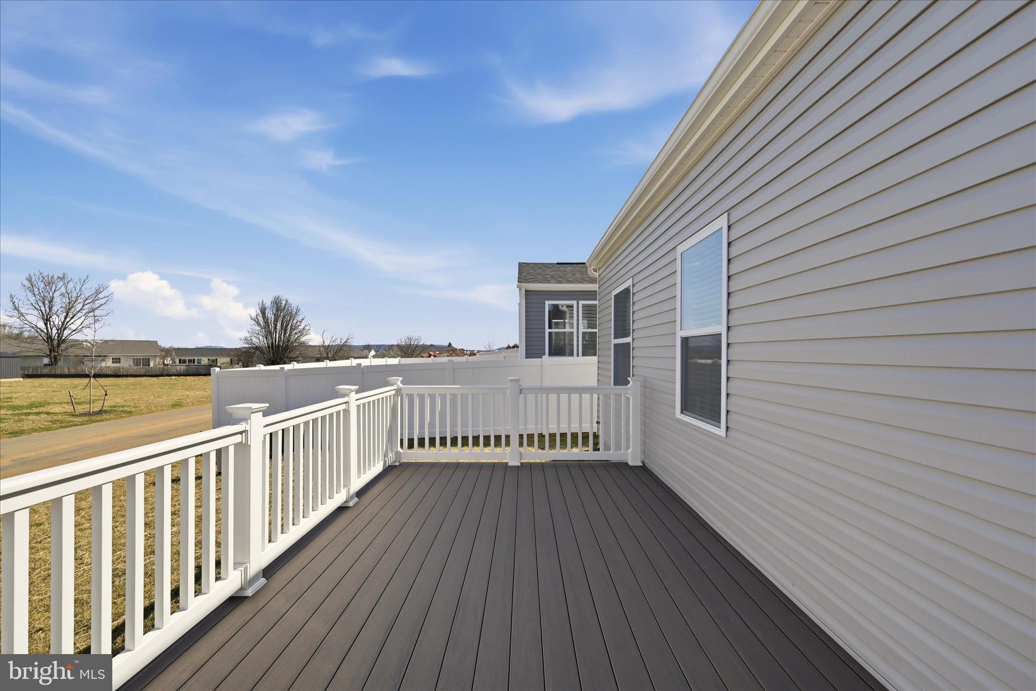 148 HUNTWELL WEST BOULEVARD