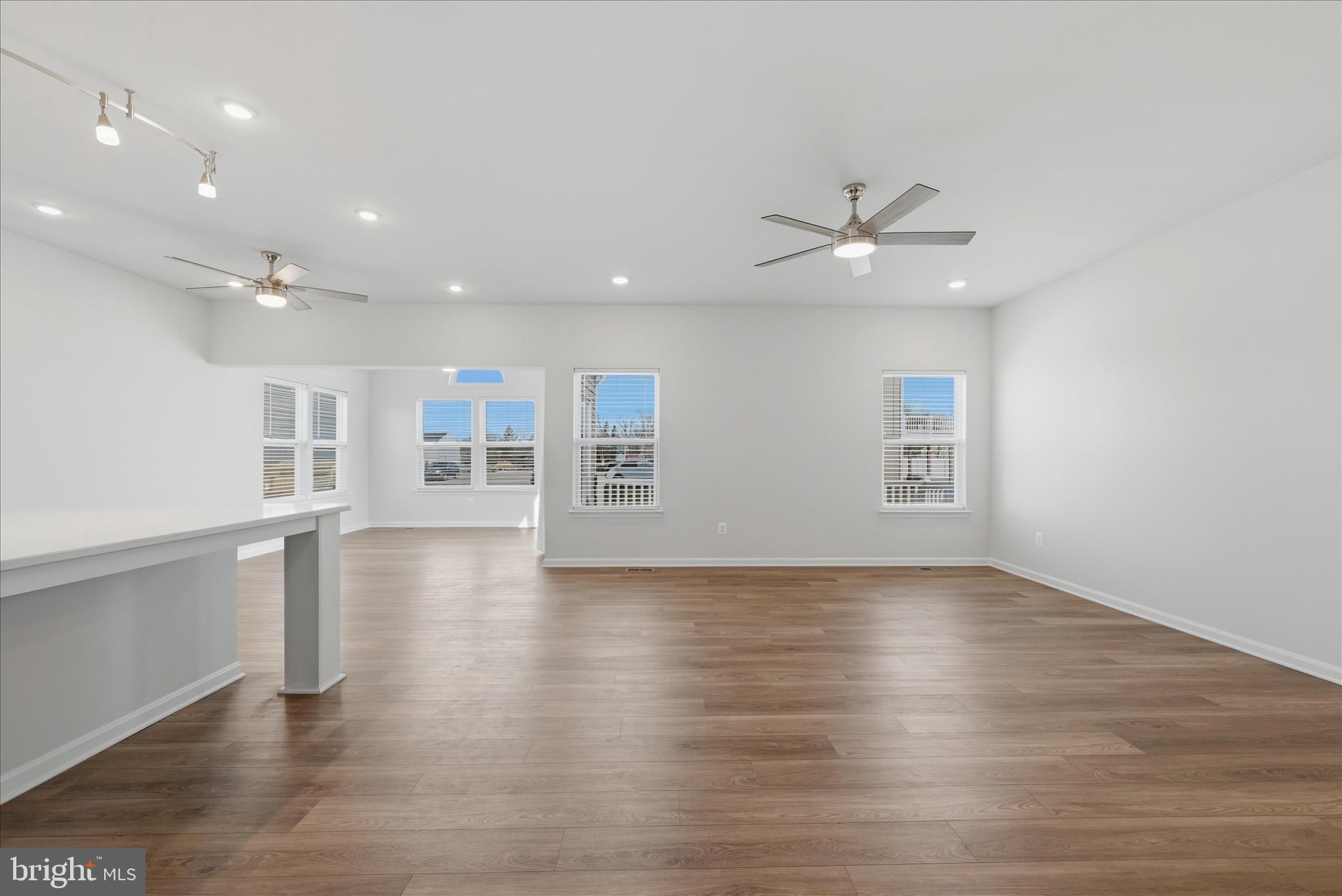 148 HUNTWELL WEST BOULEVARD