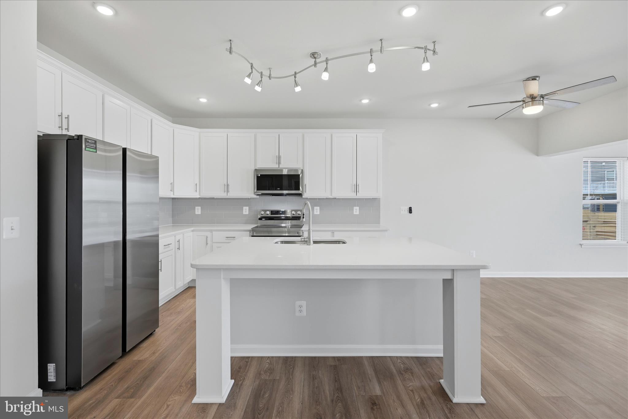 148 HUNTWELL WEST BOULEVARD