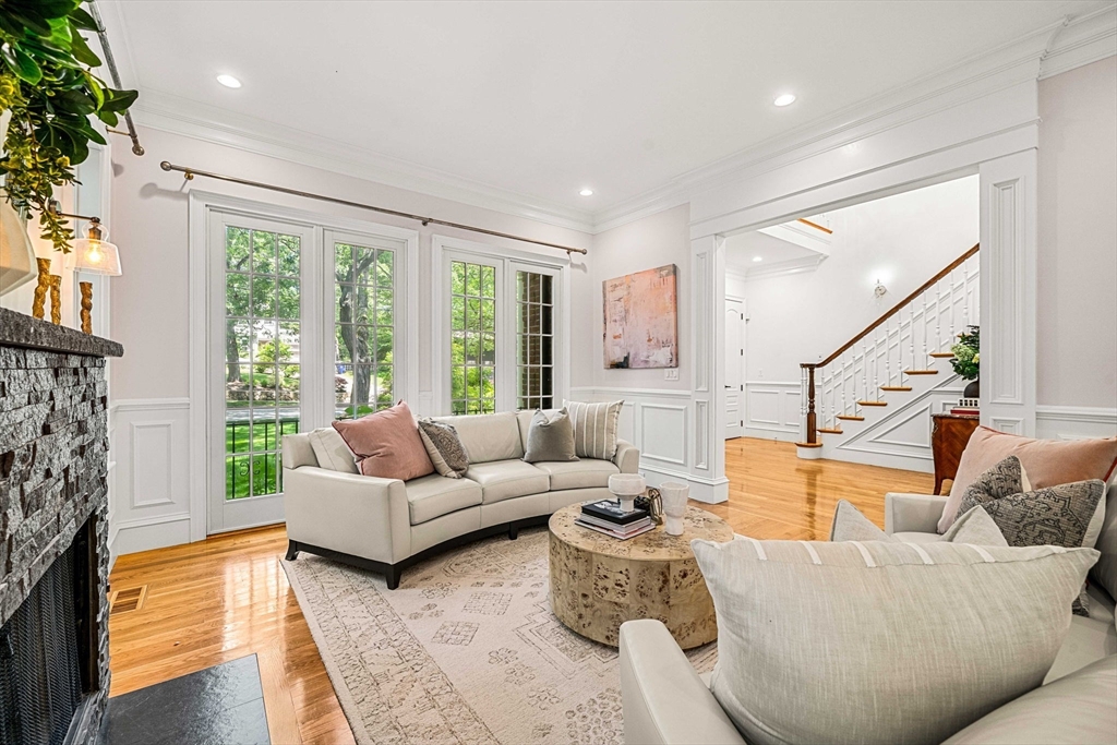 129 Rangeley Rd