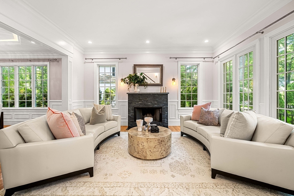 129 Rangeley Rd