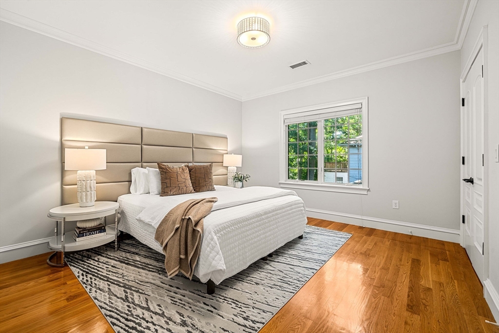 129 Rangeley Rd