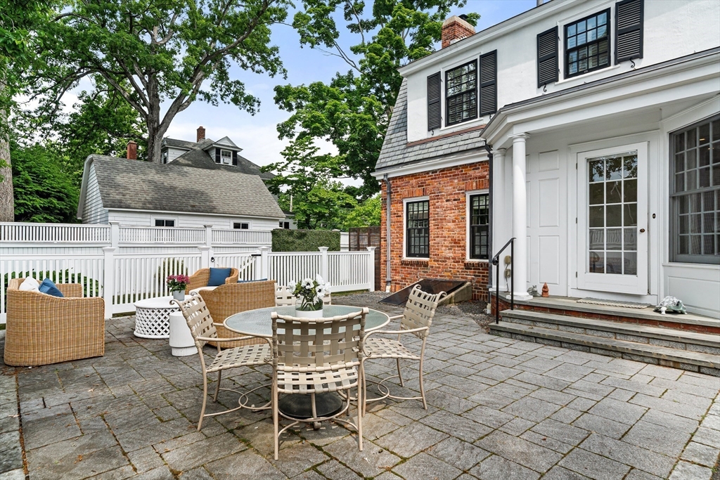 24 Cleveland Rd