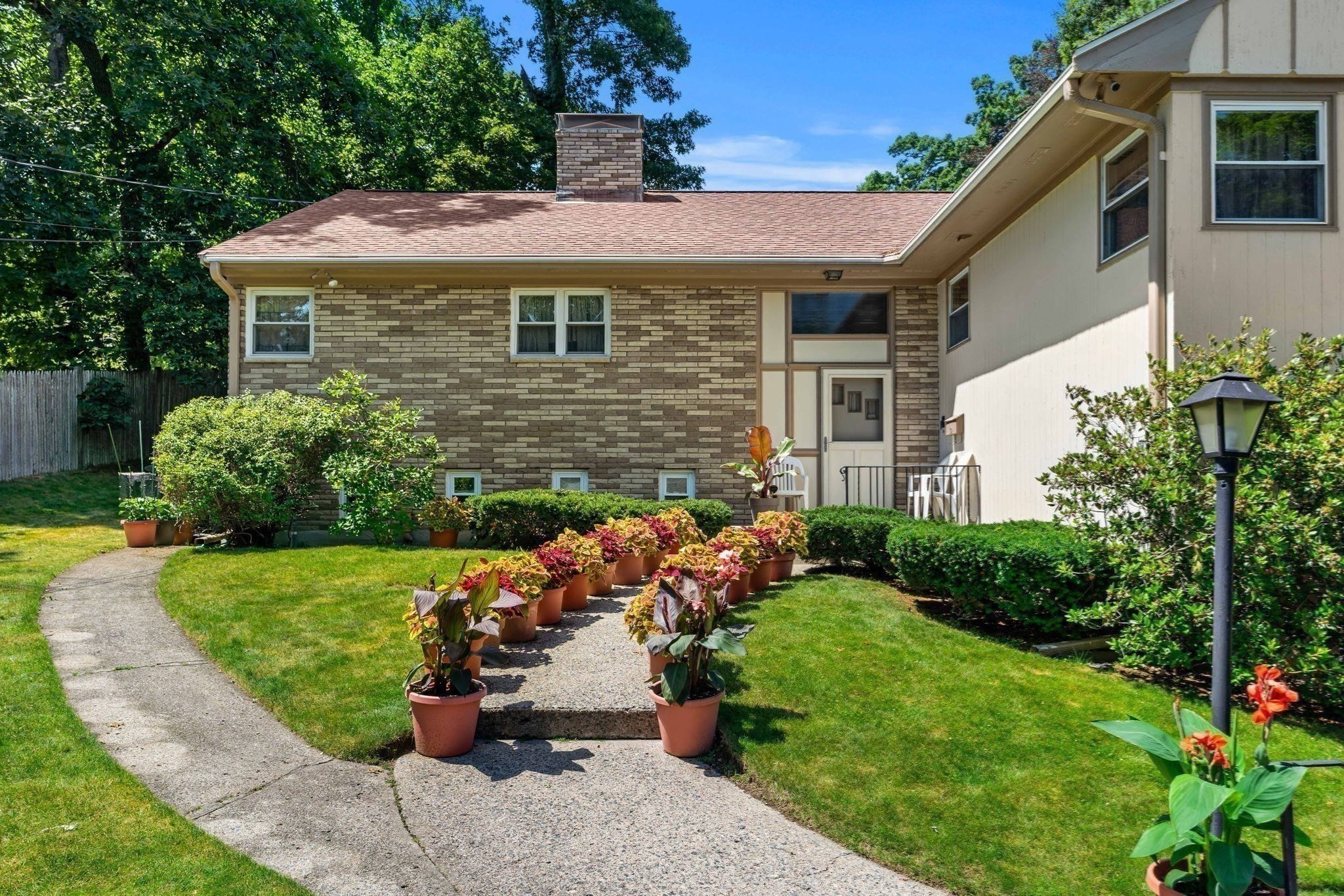 205 Gardner Rd