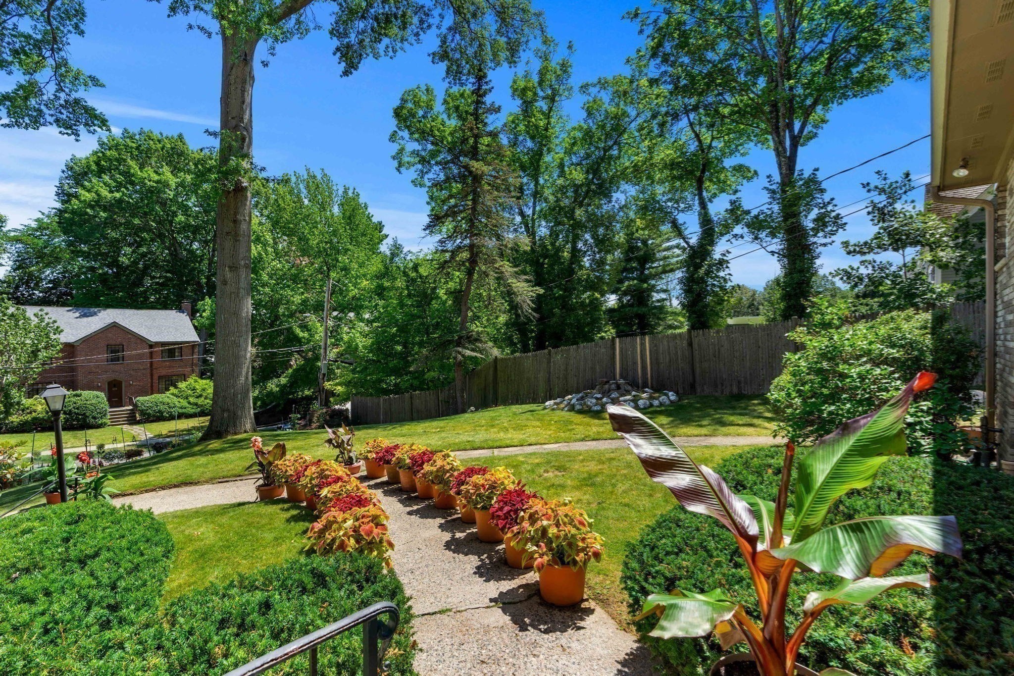 205 Gardner Rd
