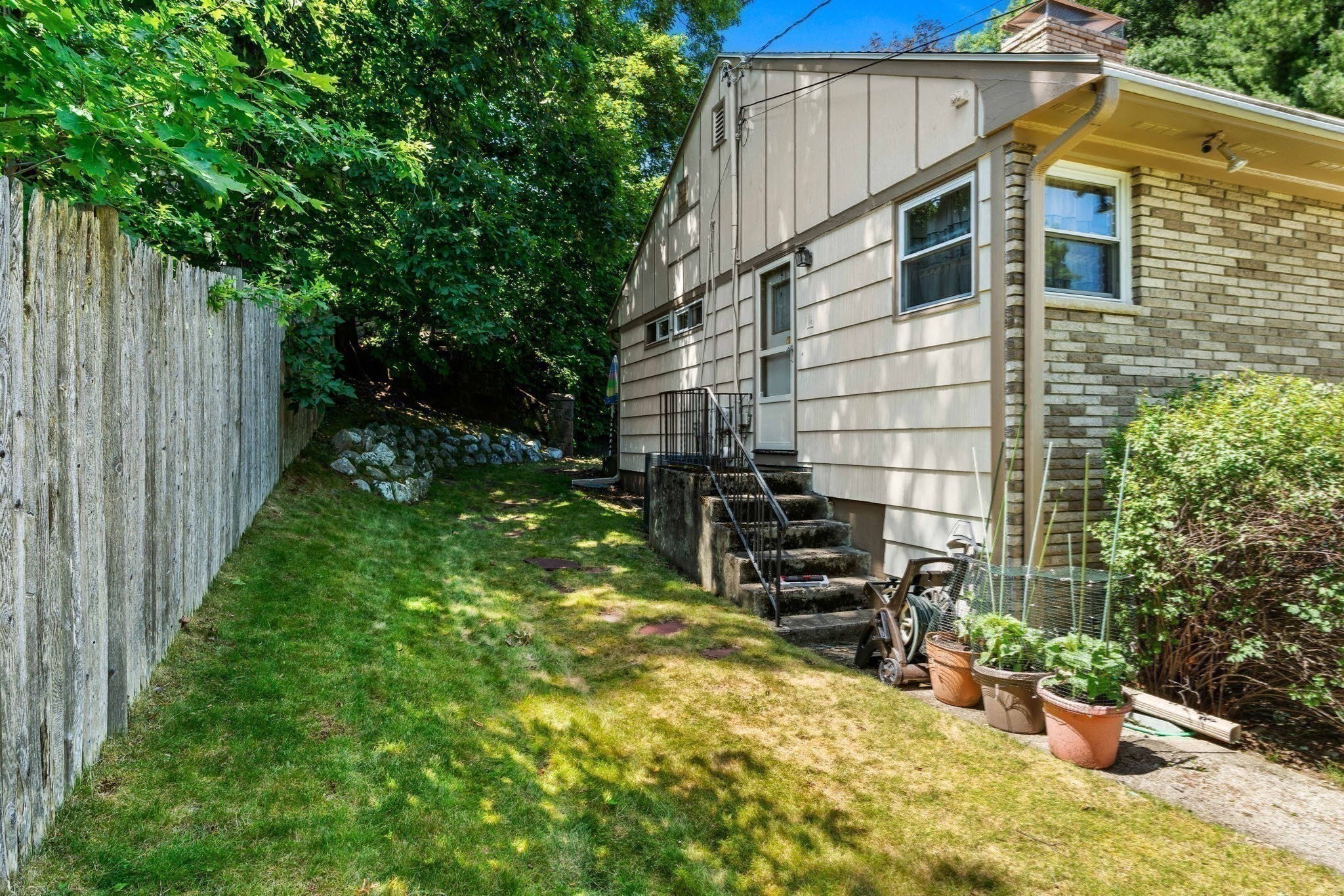 205 Gardner Rd