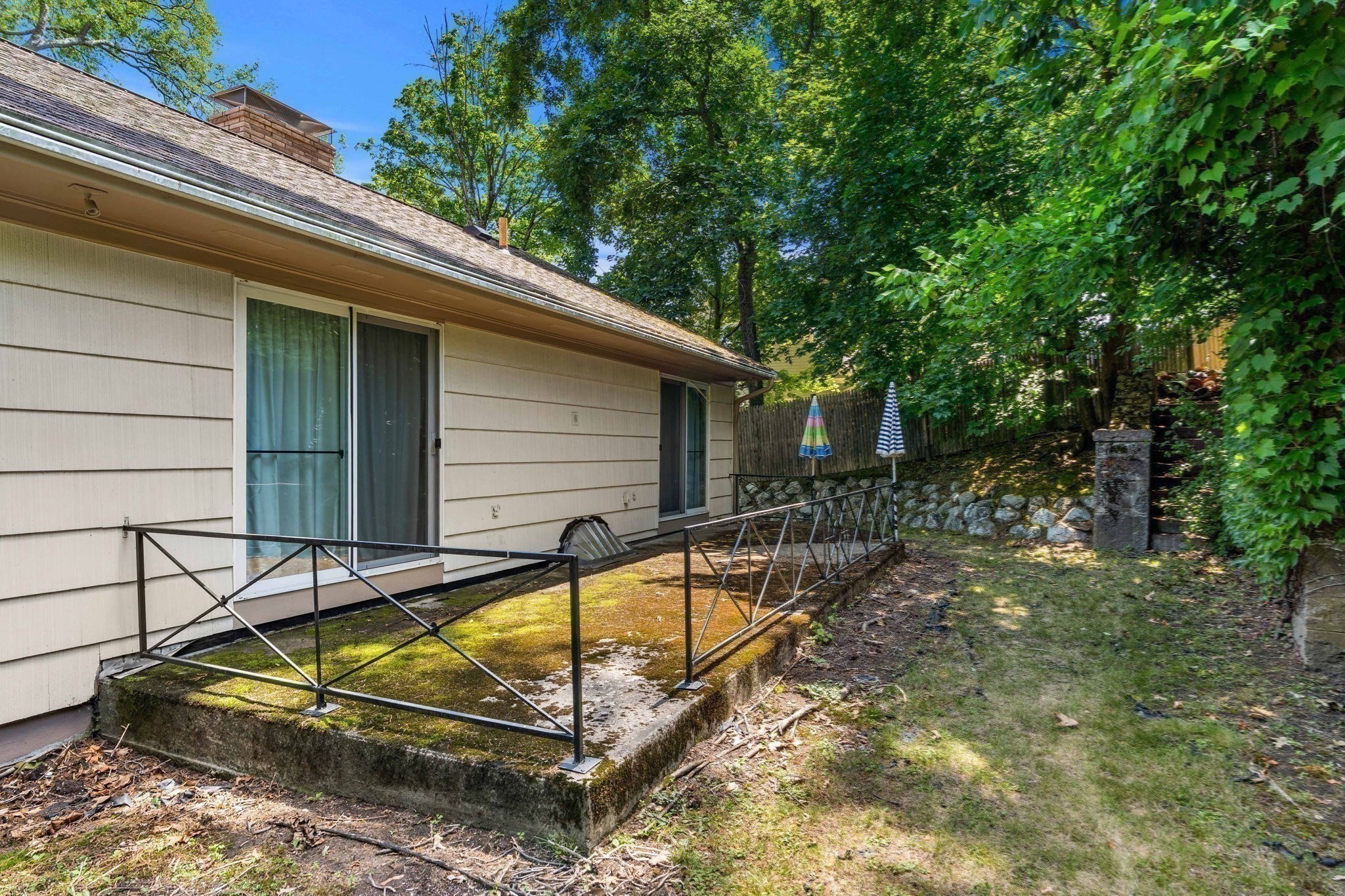 205 Gardner Rd