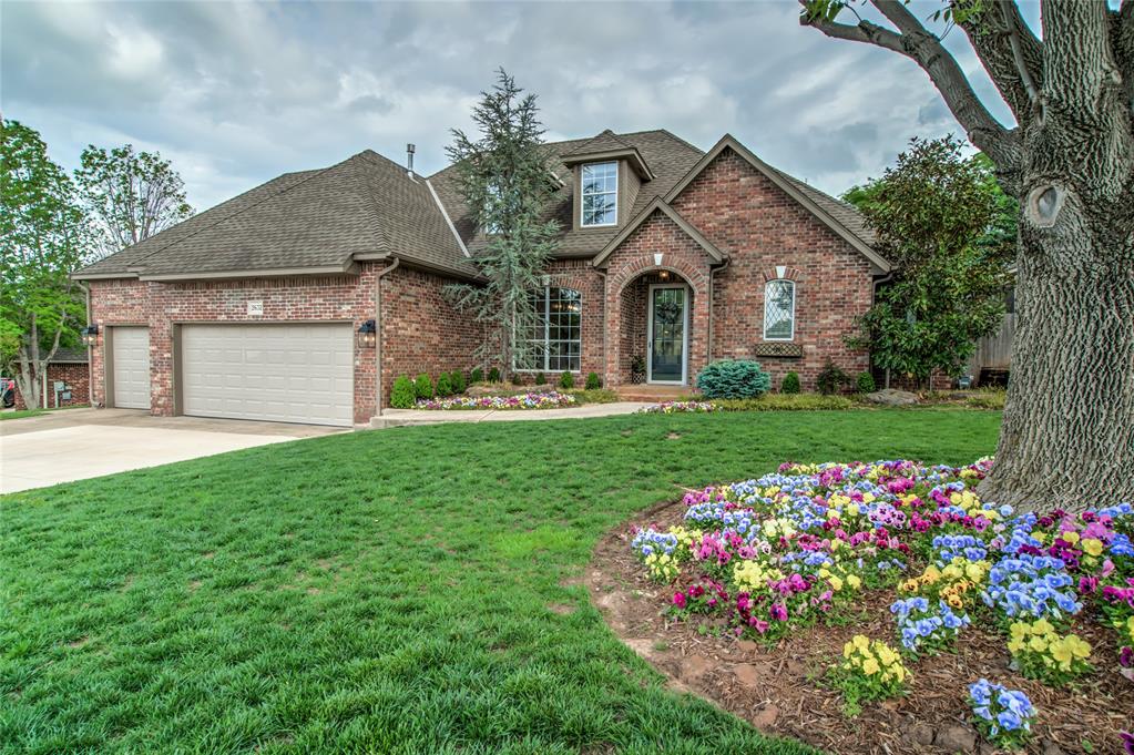 2632 E Ashecroft Drive