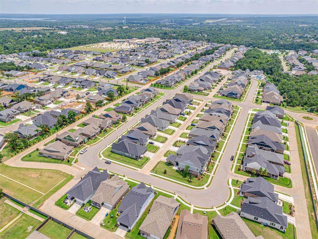 1924 Plaza District Drive