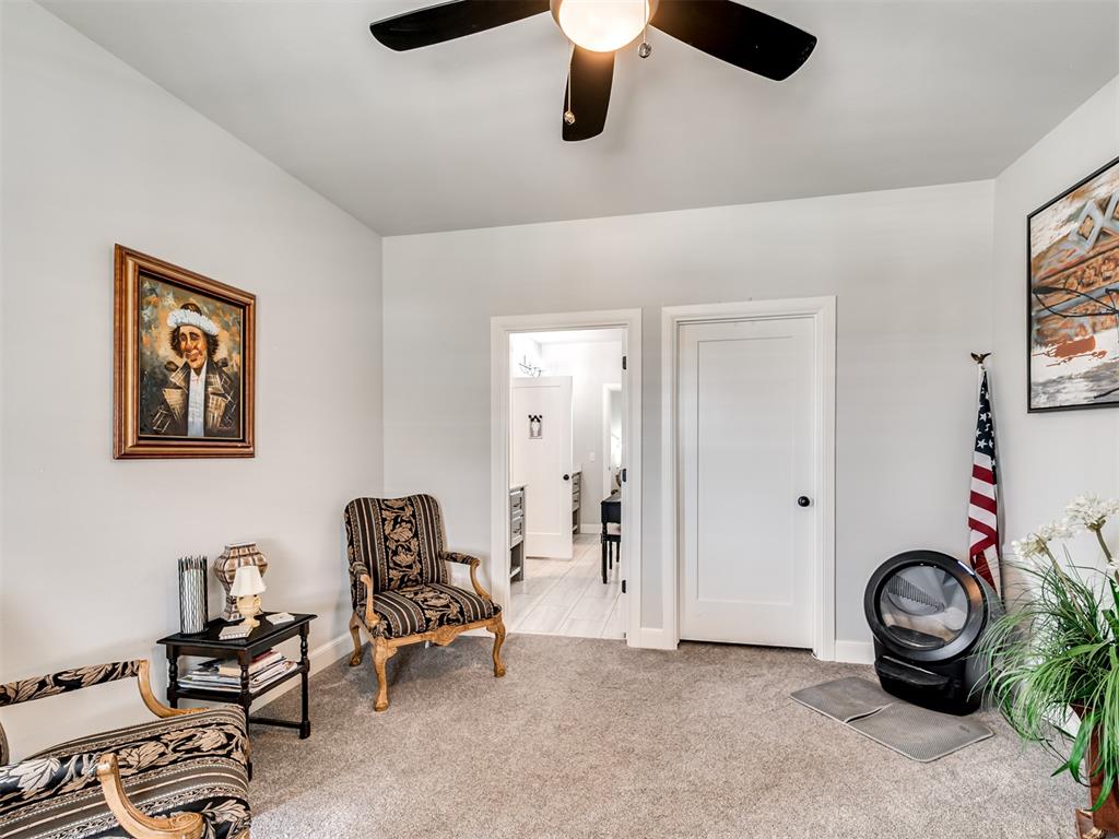 1924 Plaza District Drive