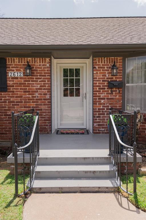 2612 Chaucer Drive