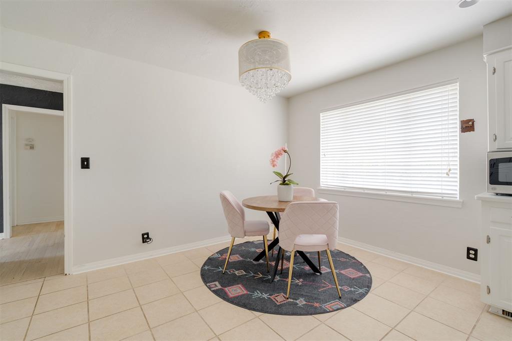 2612 Chaucer Drive