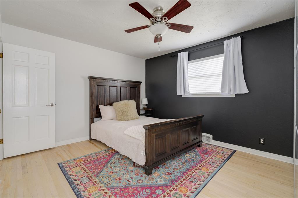 2612 Chaucer Drive