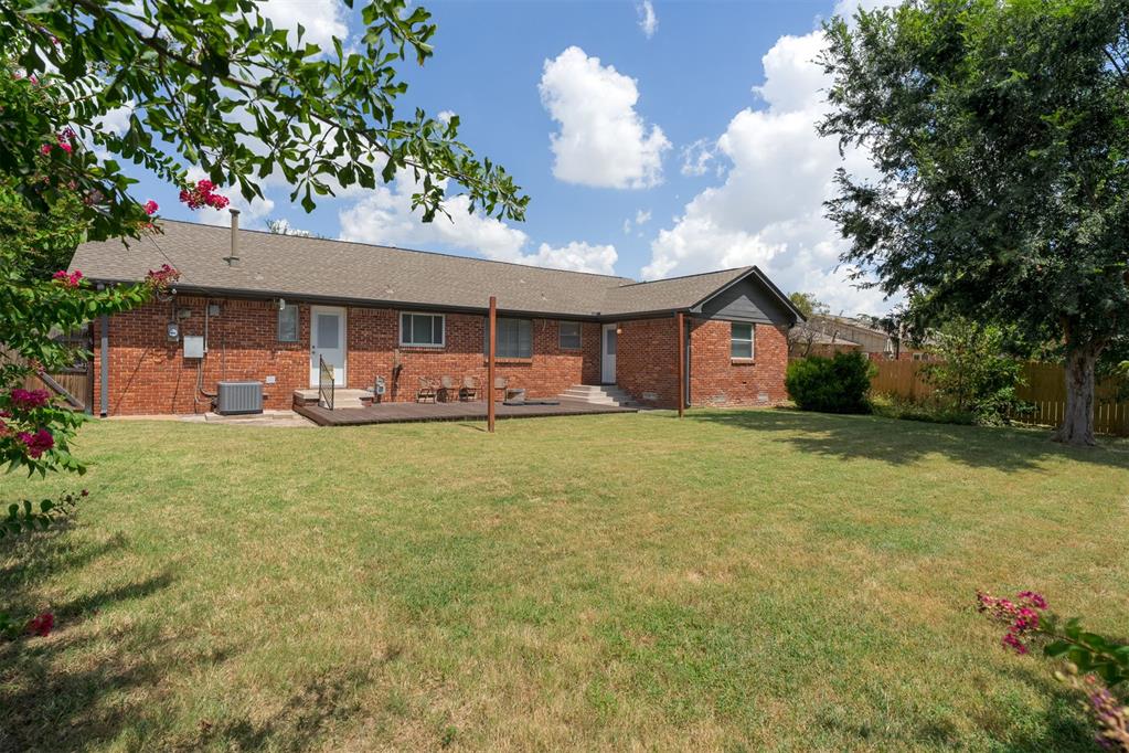 2612 Chaucer Drive