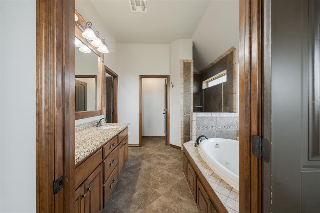 14808 Trumball Circle
