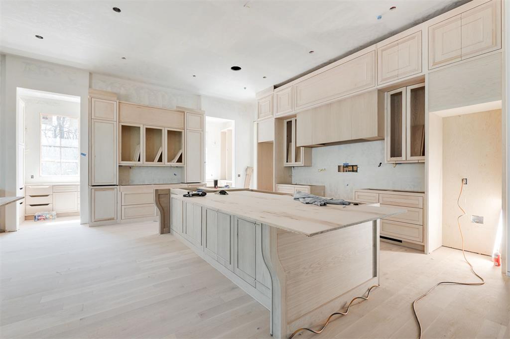 13700 Shoreline Boulevard