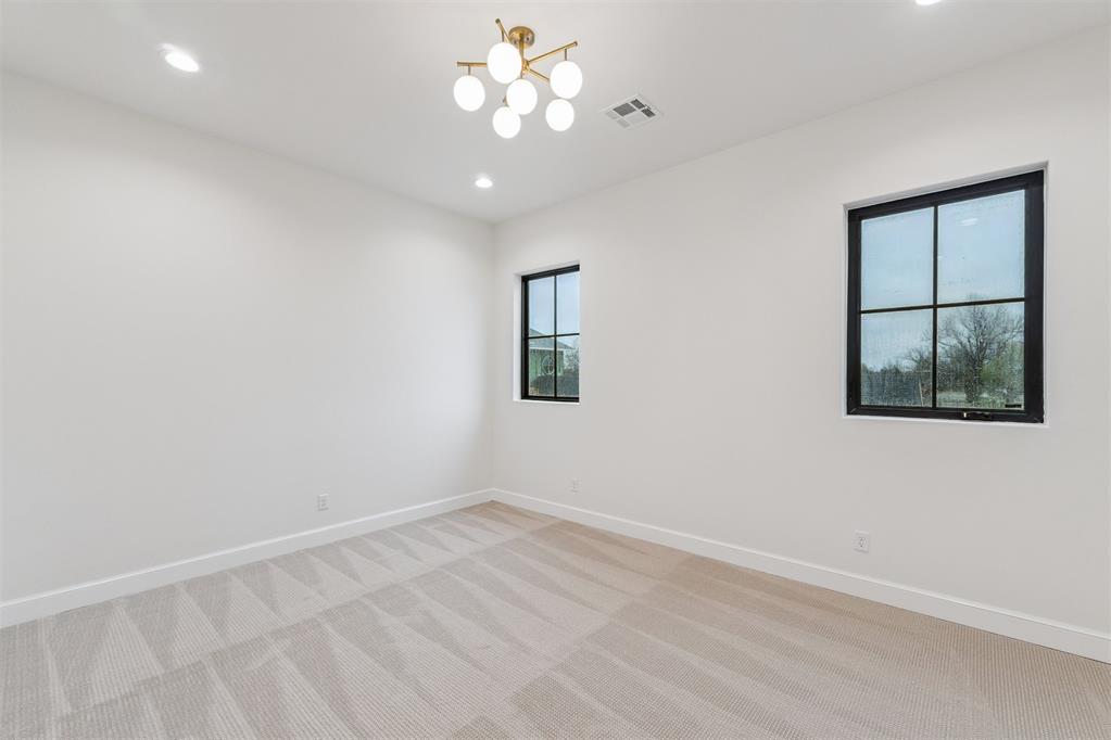 2809 Guilford Lane
