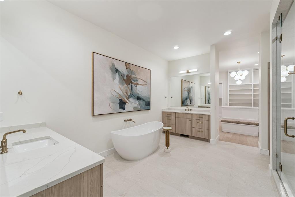 2809 Guilford Lane