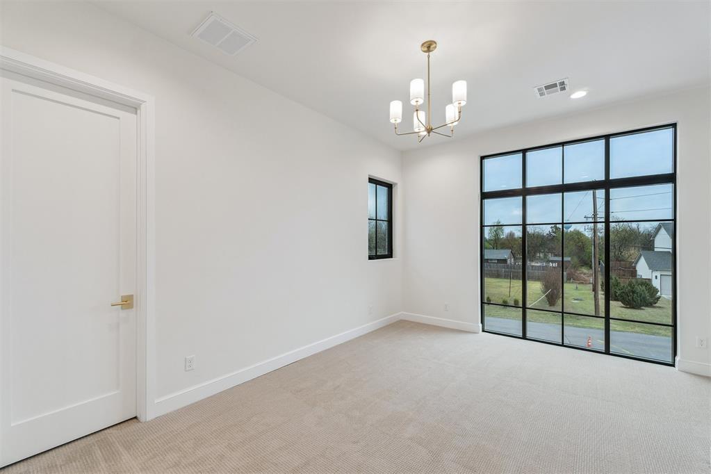 2809 Guilford Lane