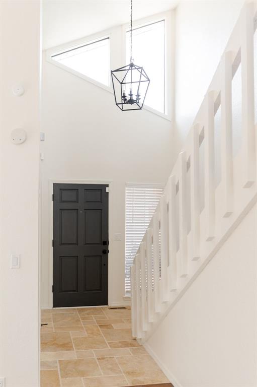 12124 Cliff Rose Drive