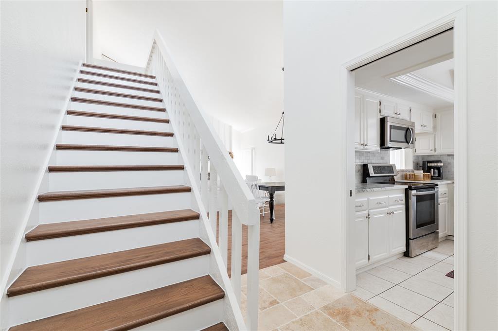 12124 Cliff Rose Drive
