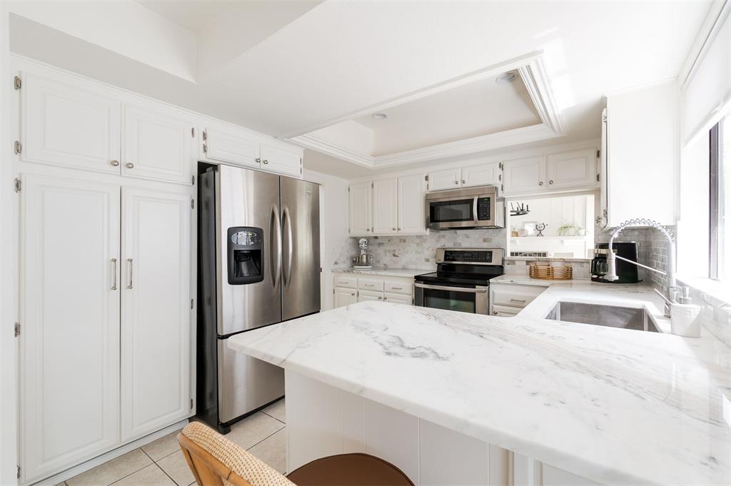 12124 Cliff Rose Drive
