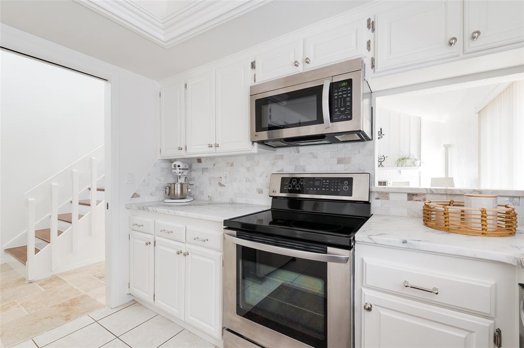 12124 Cliff Rose Drive