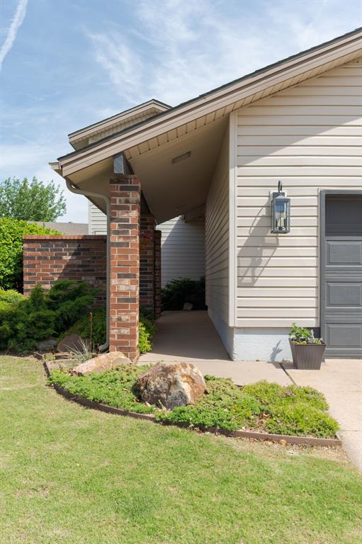 12124 Cliff Rose Drive