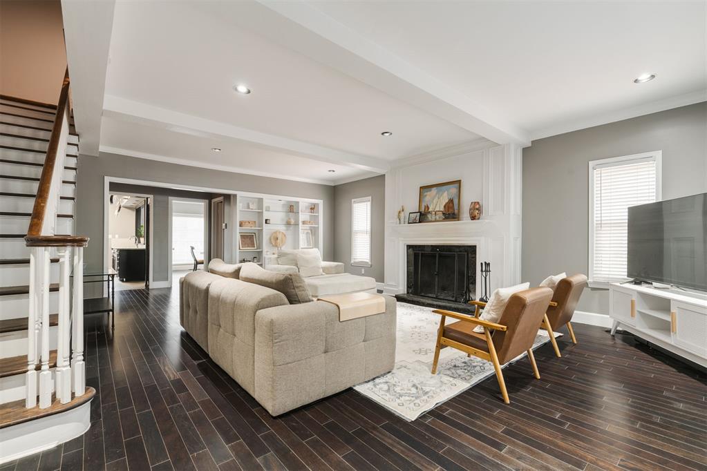 6421 Hunting Hill Lane Unit: 21