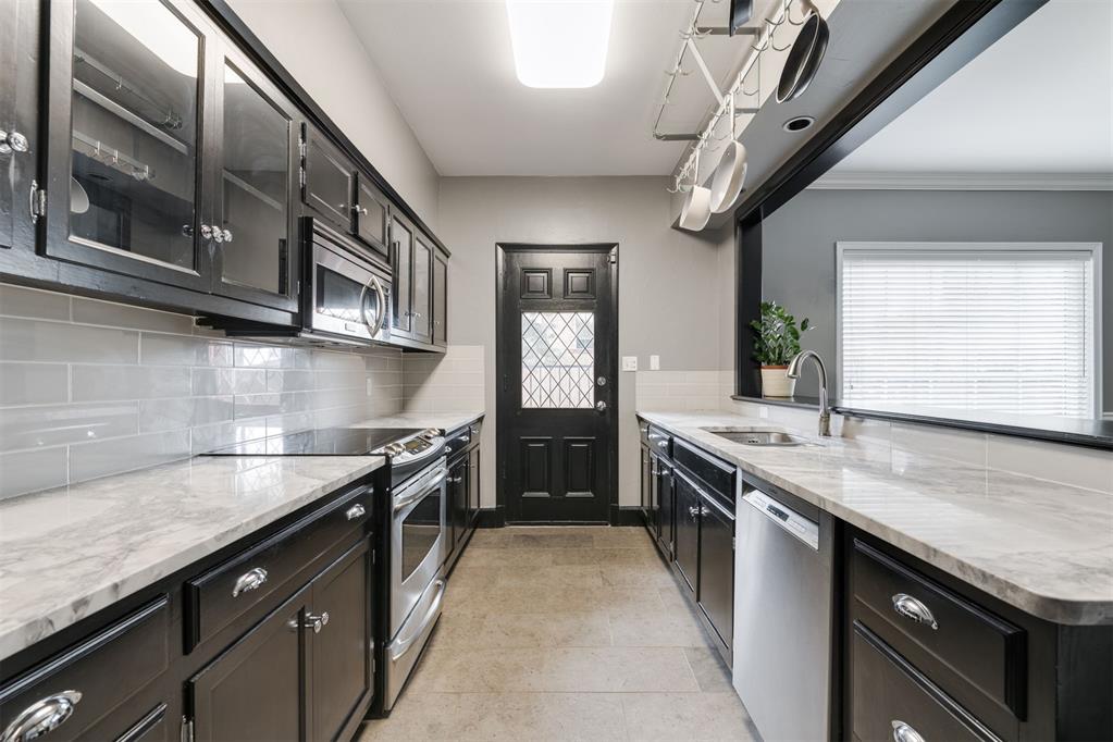 6421 Hunting Hill Lane Unit: 21