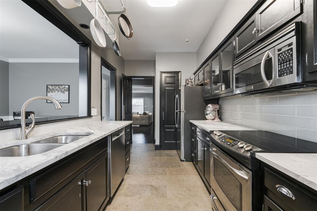 6421 Hunting Hill Lane Unit: 21