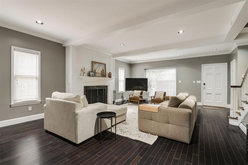 6421 Hunting Hill Lane Unit: 21