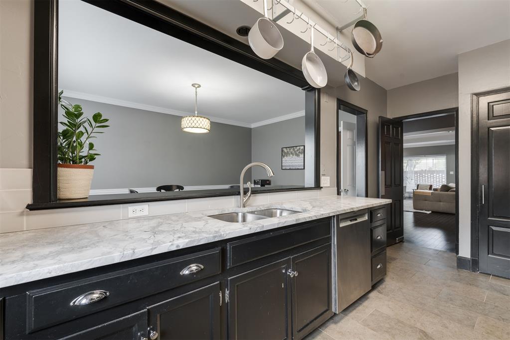 6421 Hunting Hill Lane Unit: 21