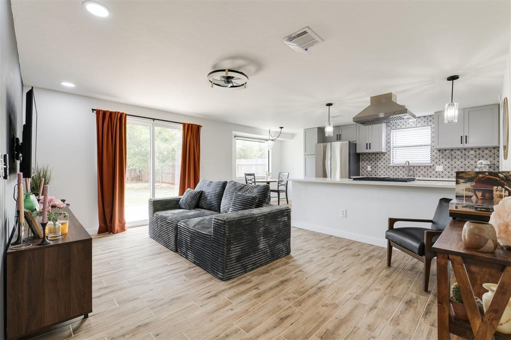 8420 NW 92nd Street