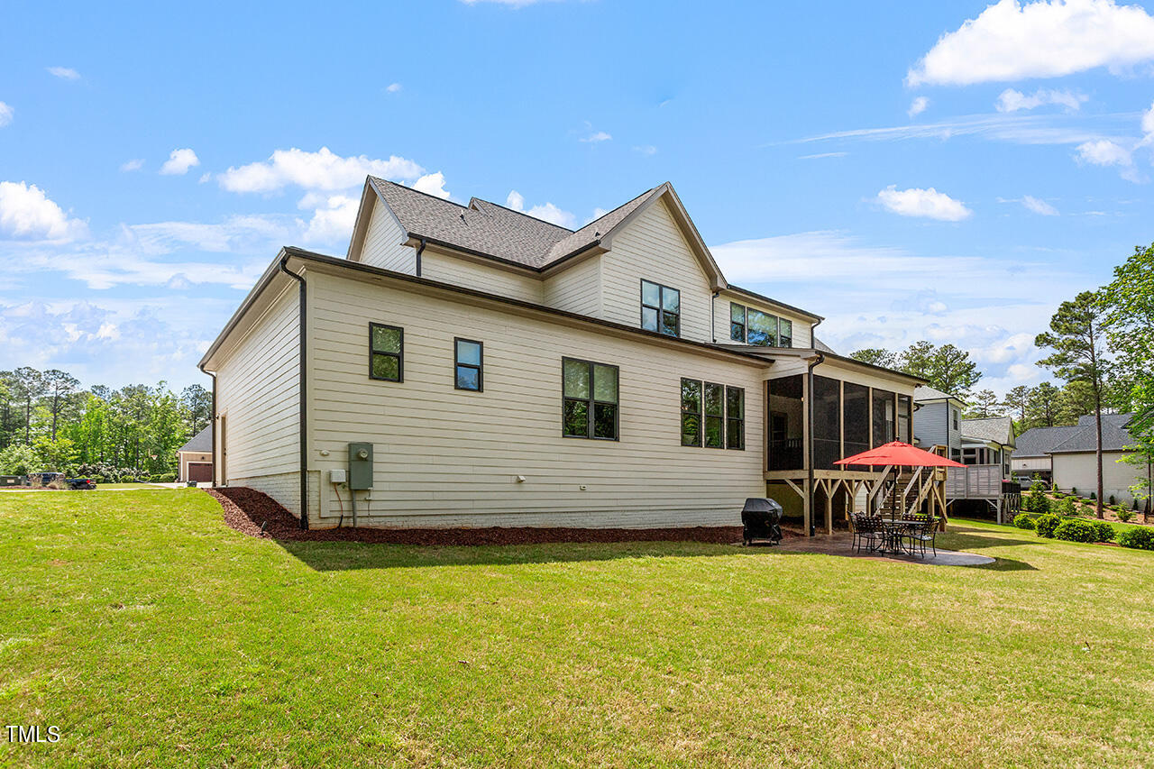 7504 Dover Hills Drive