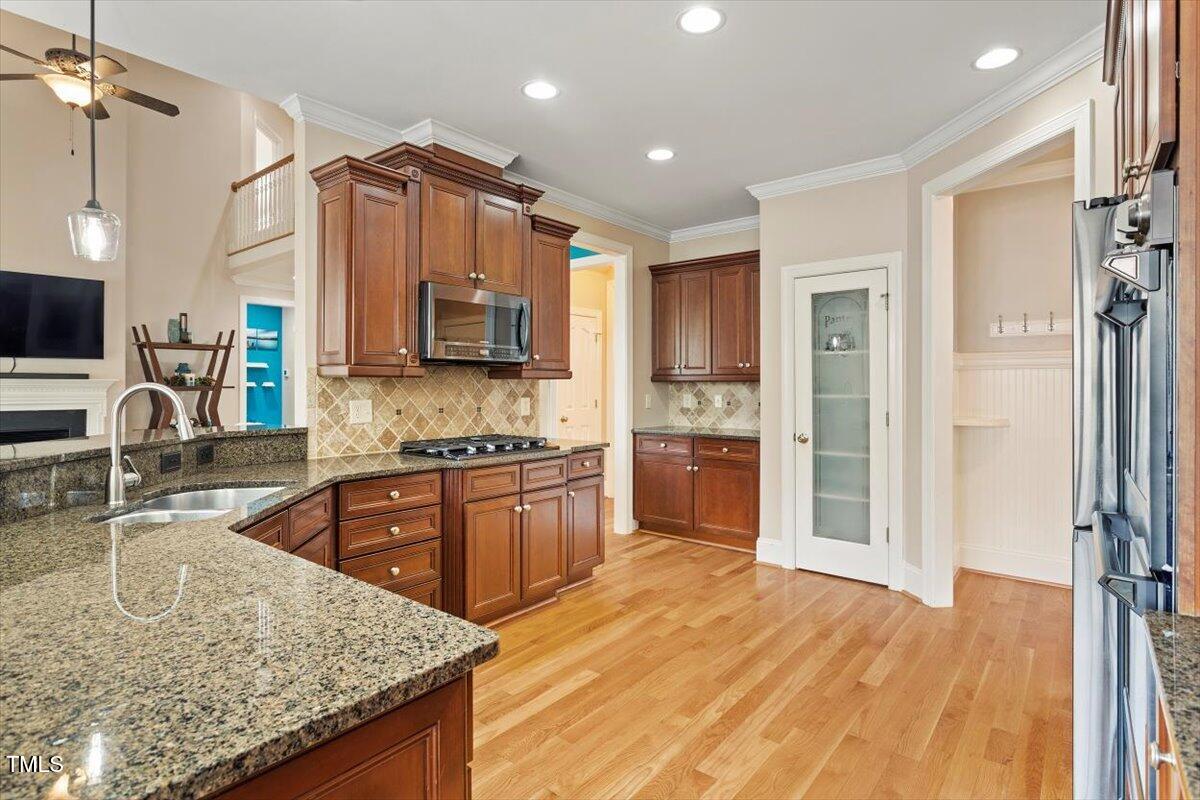 10012 San Remo Place