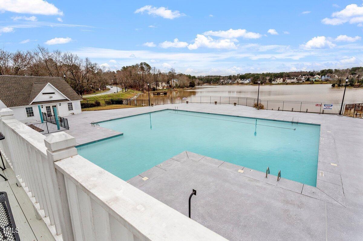 301 Sylvias Court