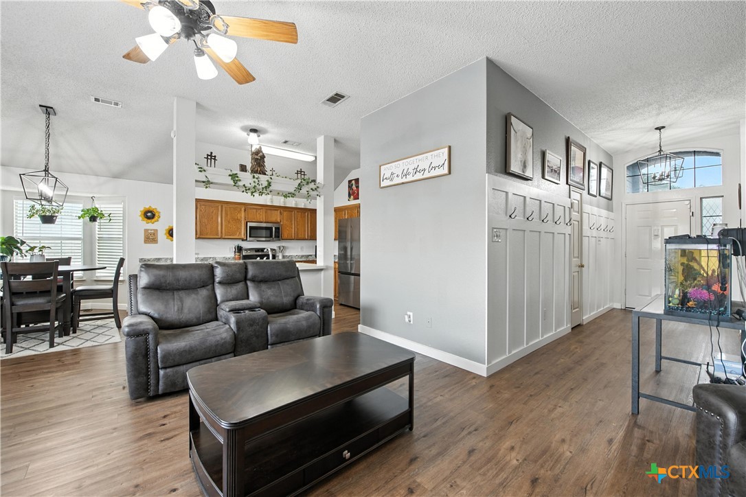 604 Totem Trail