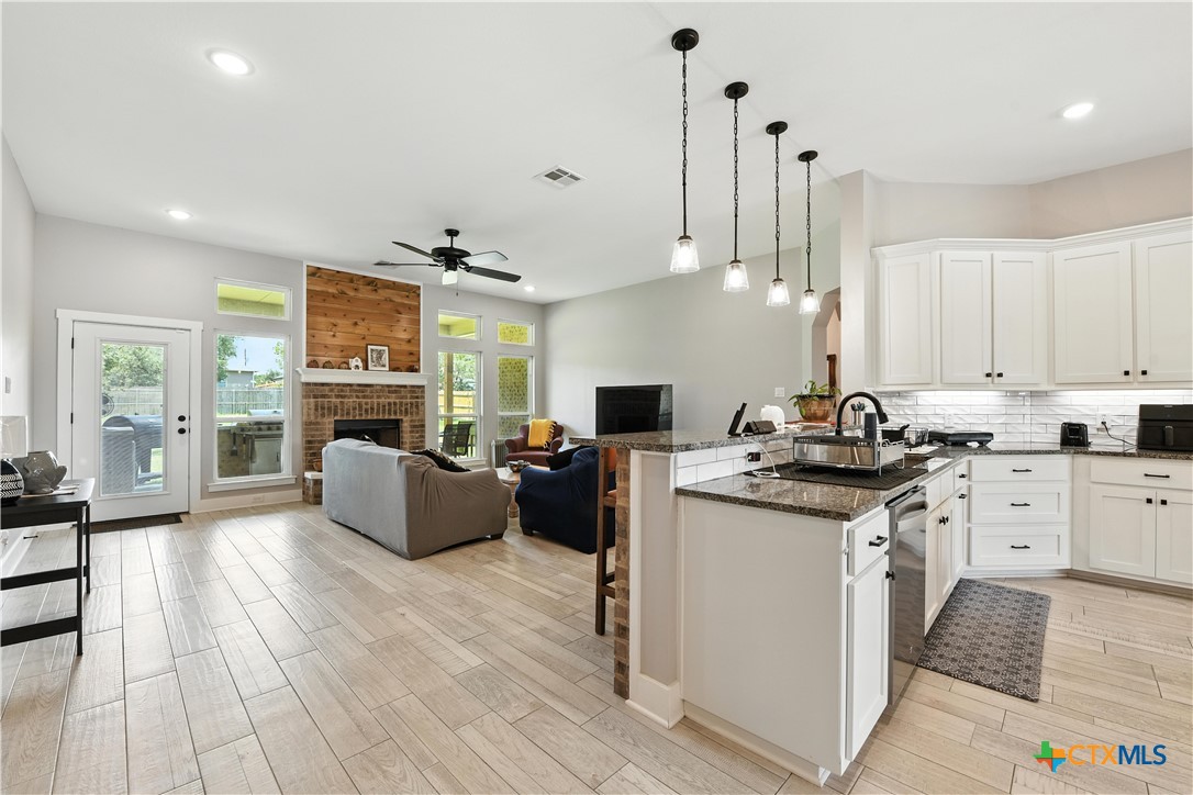 15933 Salado Drive