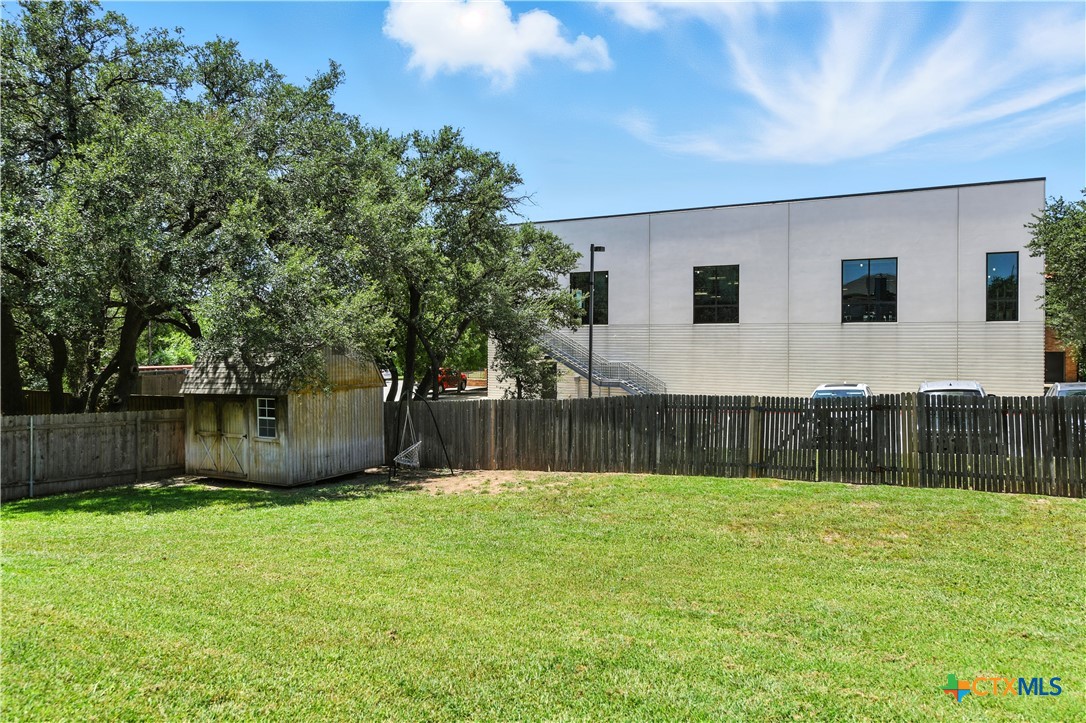 2400 Modoc Drive
