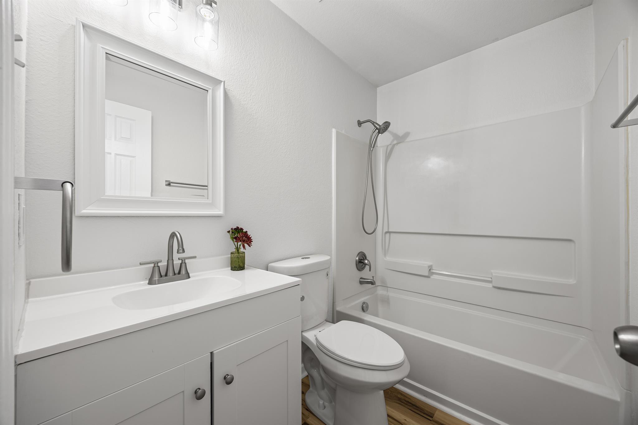 129 Lynn Crest BND