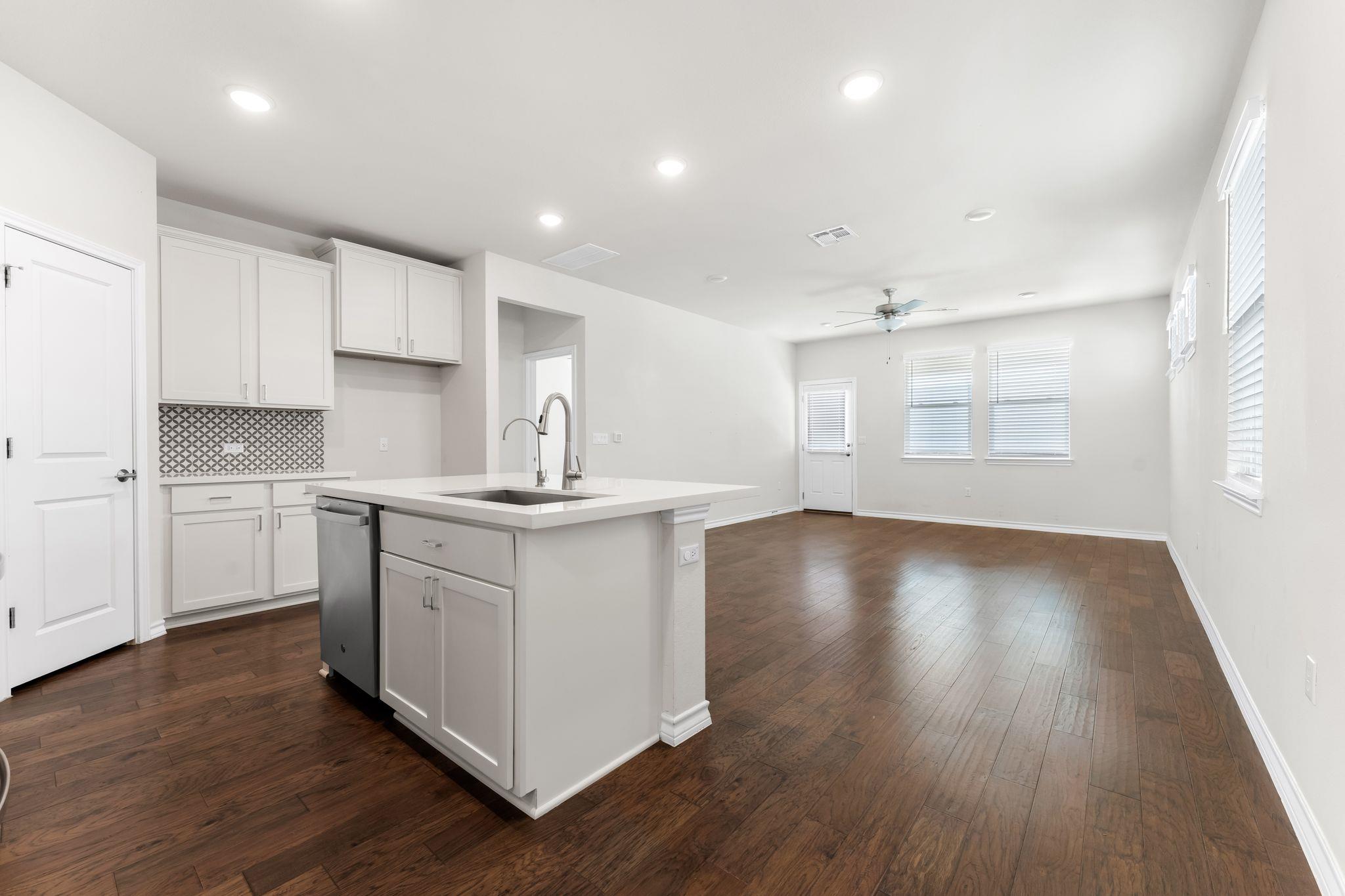 2803 Mary Elizabeth DR