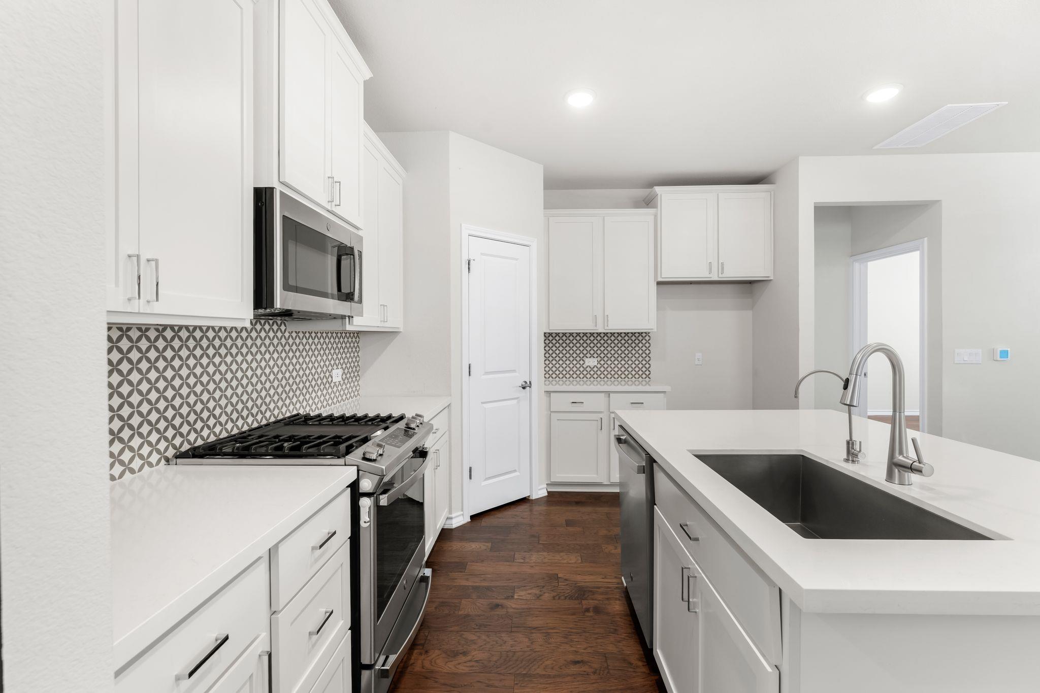 2803 Mary Elizabeth DR