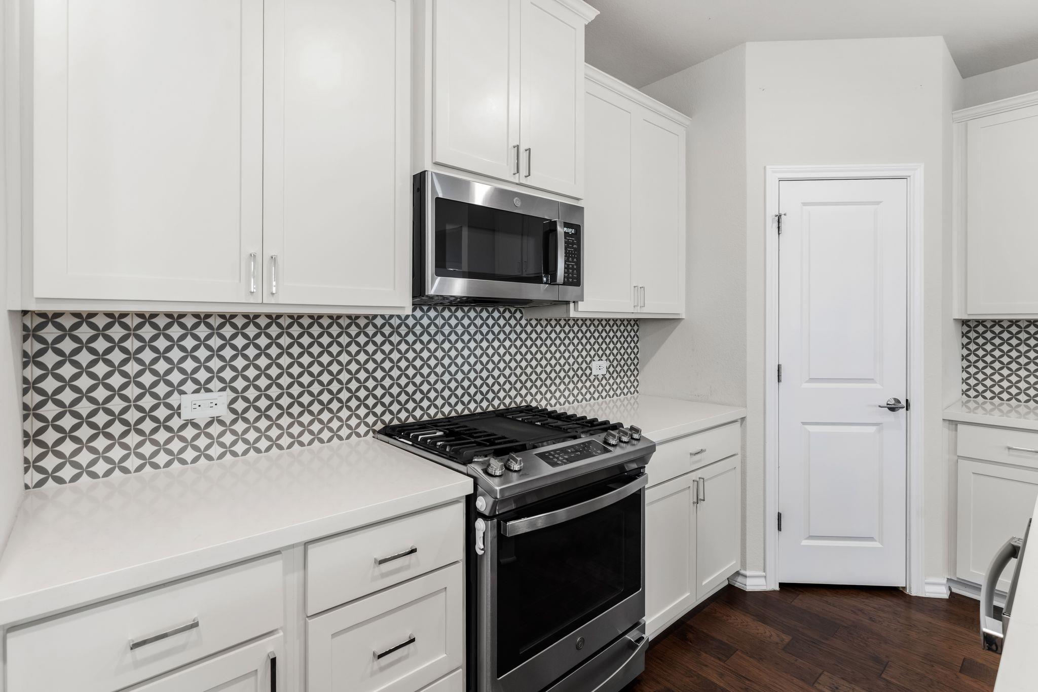 2803 Mary Elizabeth DR