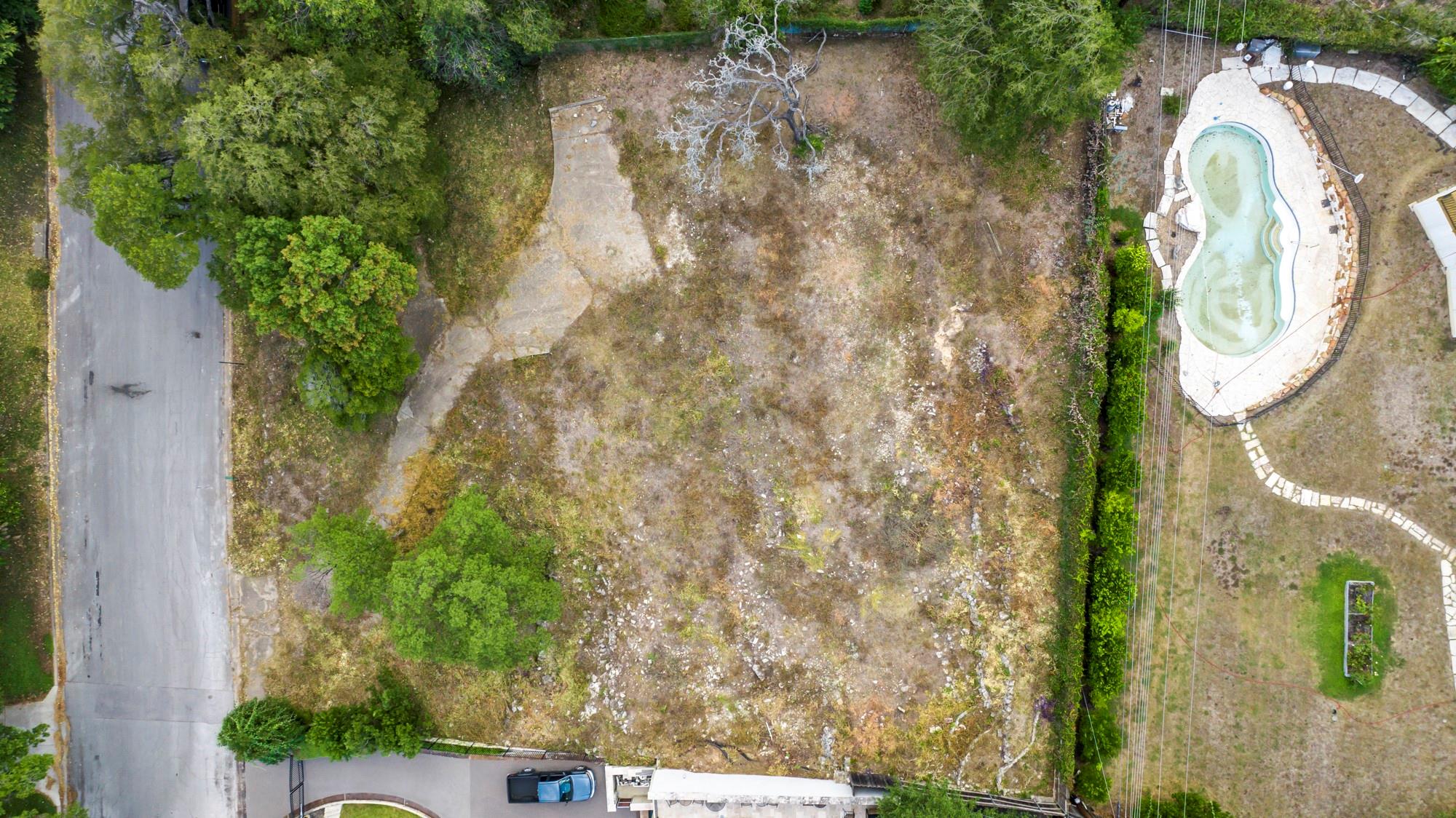 502 Westbrook DR