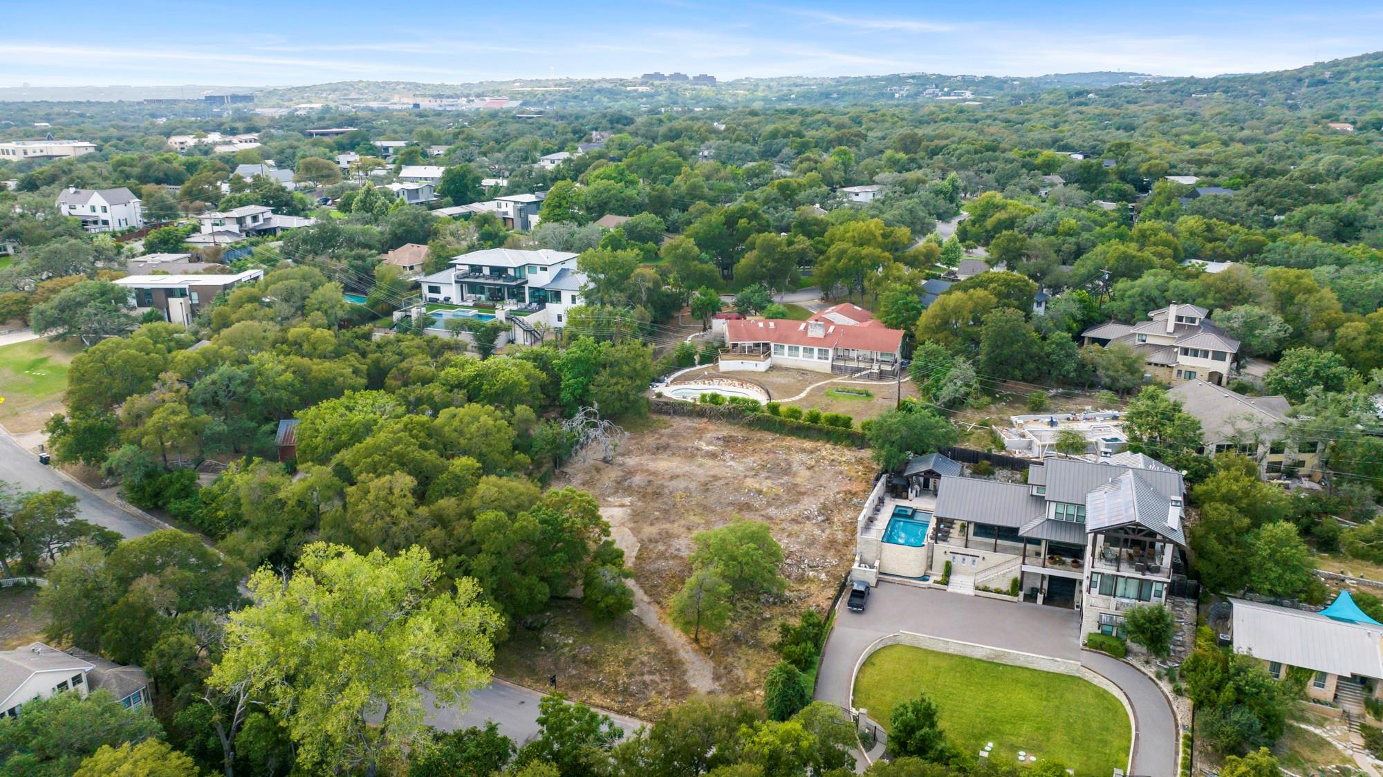 502 Westbrook DR