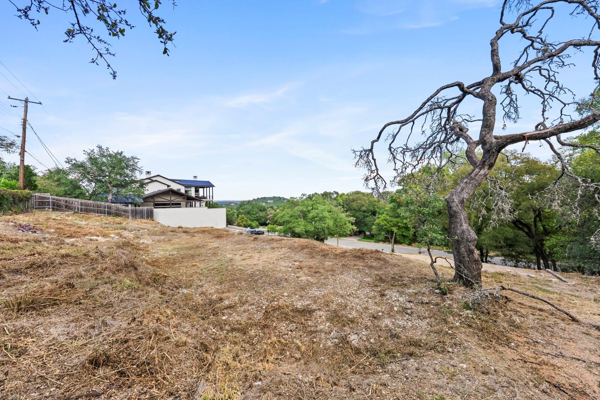 502 Westbrook DR